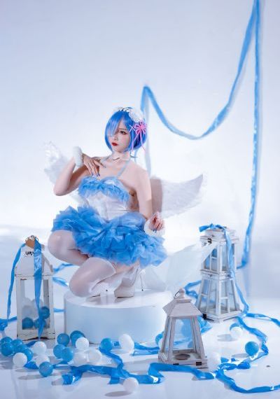 热久久美女精品天天吊色_1080P在线观看完整版