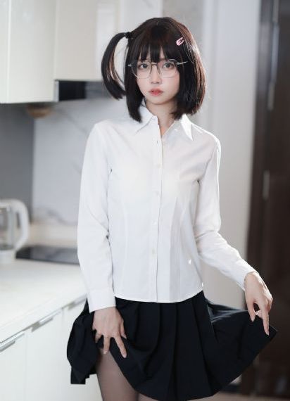 狠狠艹av_蓝光手机免费观看完整