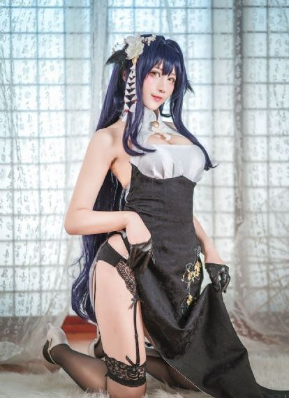 美女久久久精品视频_国语版全集