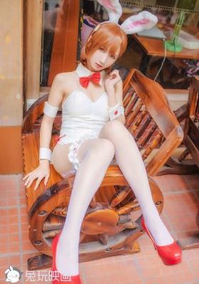 亲嘴扒胸摸屁股免费视频日本网站_HD免费观看视频