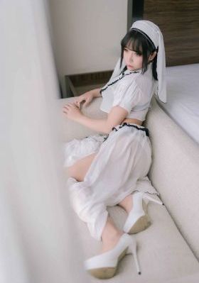 年轻漂亮的女教师6在线观看_蓝光完整视频观看