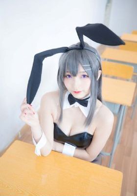 大胸女朋友三级_DVD高清在线观看